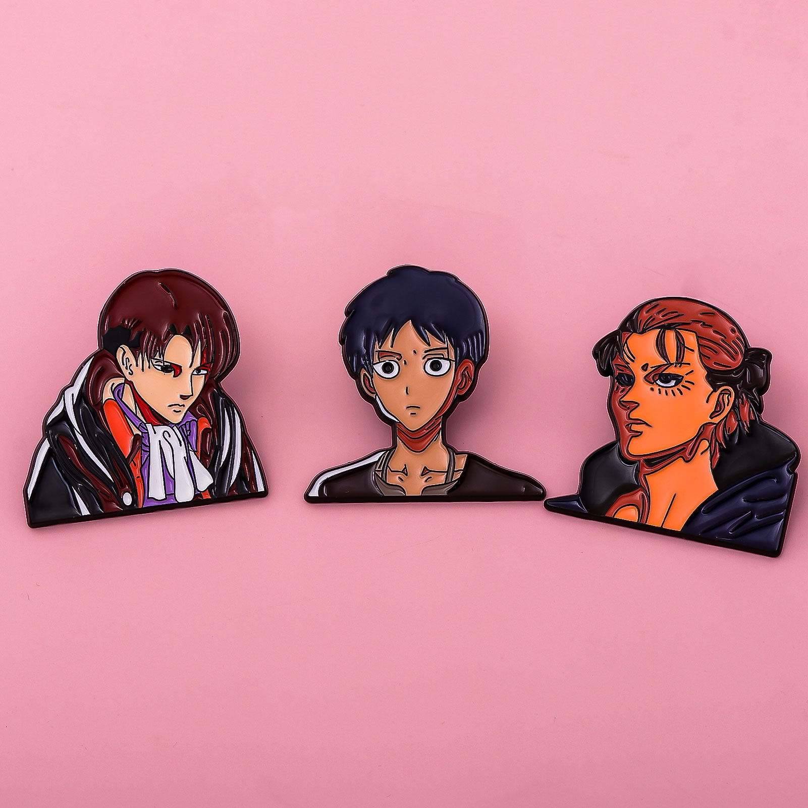 Anime Titan Metal Brooch Anime - Levi Jewelry & Watches Inc recension och pris