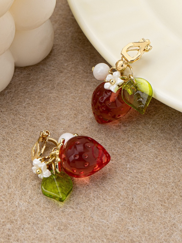 Cute Stberry Fruit Ear Cuffs f - Ear Cuff No Piercing recension och pris