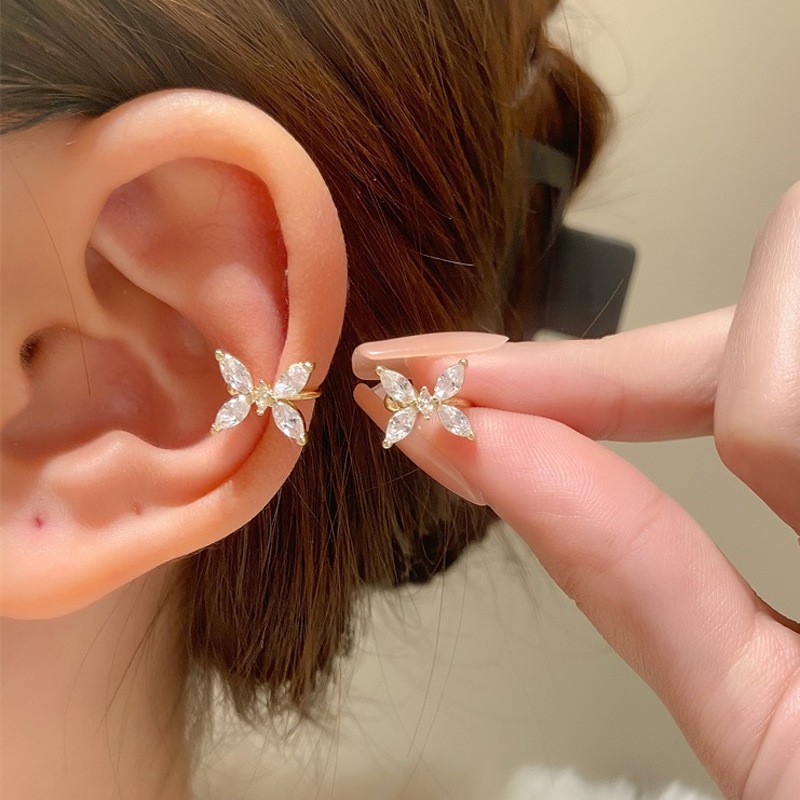 Korean Crystal Ear Clip Earrin - Ear Cuff No Piercing recension och pris