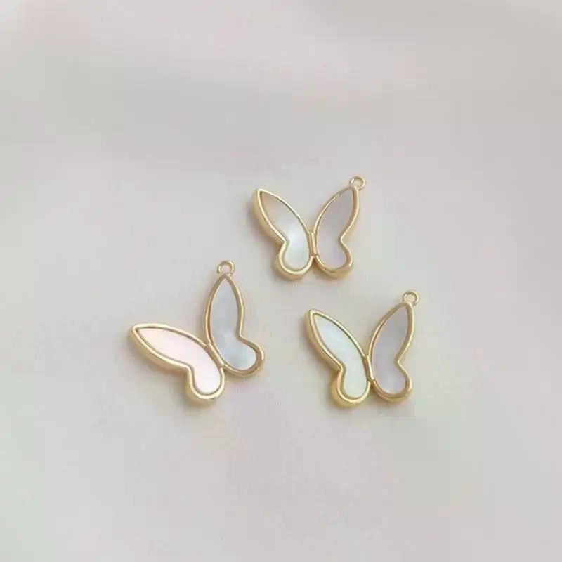 14K Gold Color Inlaid Natural  - Butterfly Pendant Necklace recension och pris