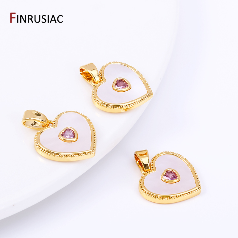 High Quality 18K Gold Plated B - Butterfly Pendant Necklace recension och pris