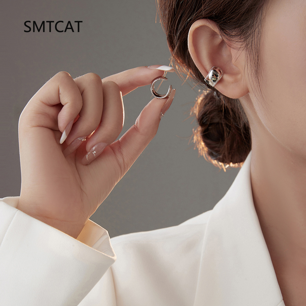 925 Sterling Silver Wide Smoot - Ear Cuff No Piercing recension och pris