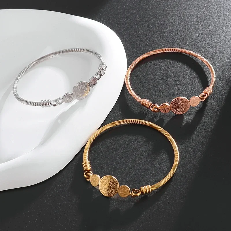 Stainless Steel Saint Benito C - Al Ain Jewelry & Watches Exhibition 2025 recension och pris